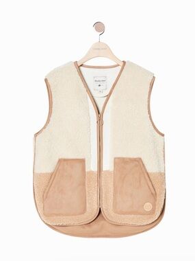 Thursday Island Loose-Fit Color-Block Faux Shearling Vest
